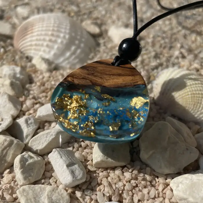 Kettenanhänger "Gold Coast Continents" mit Blattgold – Bild 3