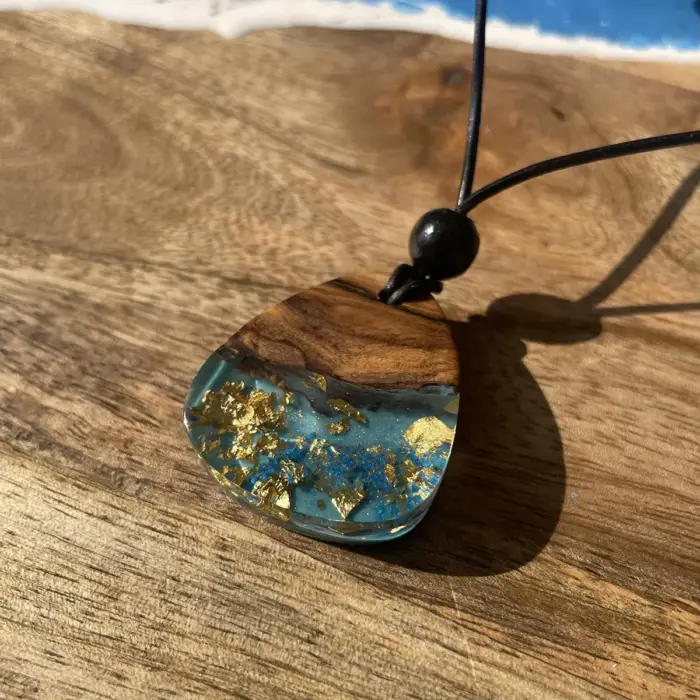 Kettenanhänger "Gold Coast Continents" mit Blattgold – Bild 6