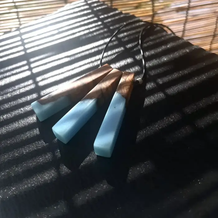 Kettenanhänger "Light Blue Sticks" – Bild 2
