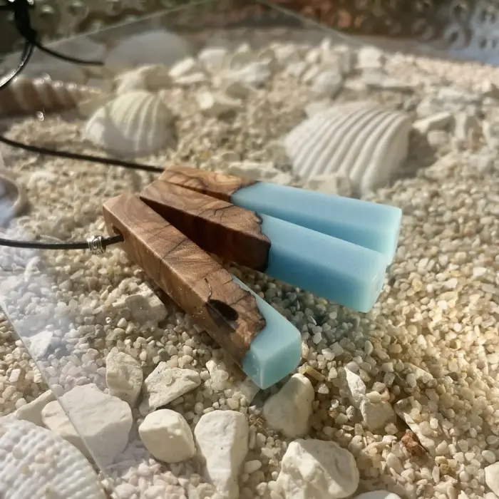 Kettenanhänger "Light Blue Sticks" – Bild 3