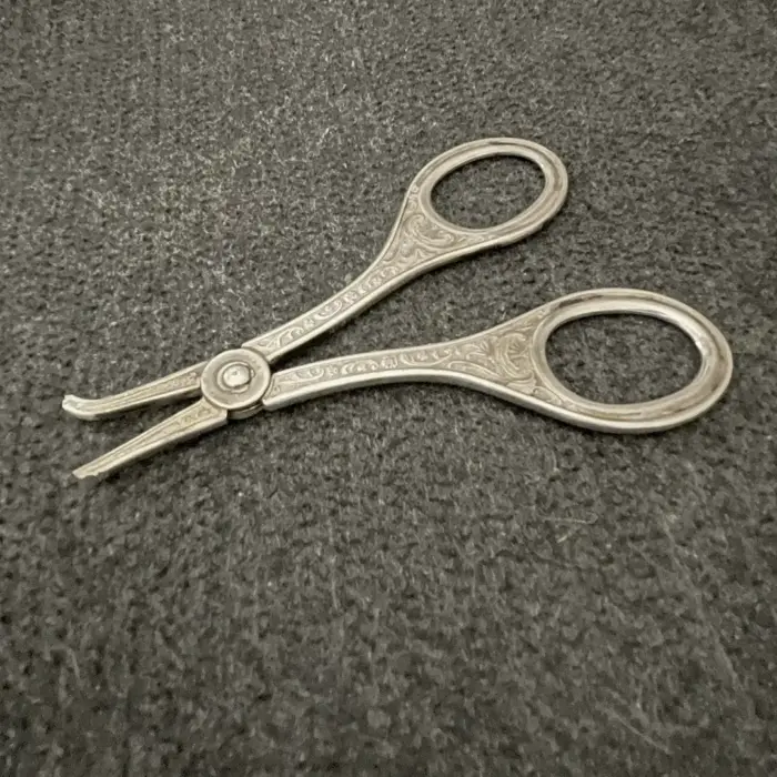 Kettenanhänger Zuckerzange ArtDeco 2 – Bild 2