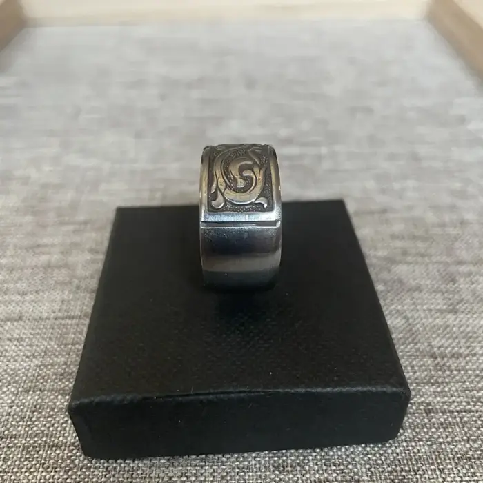 Ring "Floral Stamp" Edelstahl (Gr. 63/10) – Bild 5