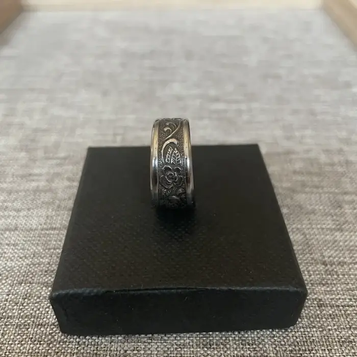 Ring Blumenband Edelstahl (Gr. 53/6,5) – Bild 4