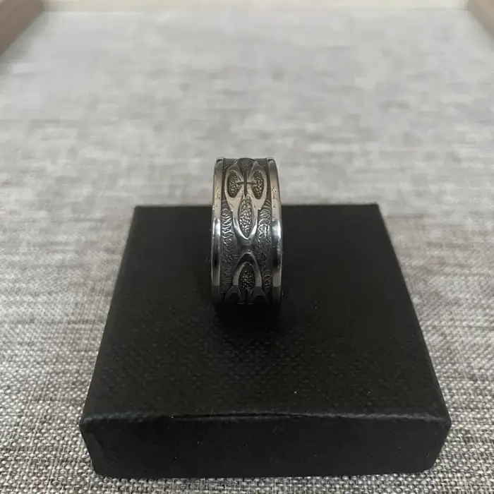 Ring Kleeblaetter Edelstahl (Gr. 59/9) – Bild 3